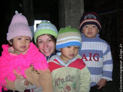 Clo avec les enfants "Thaïs"